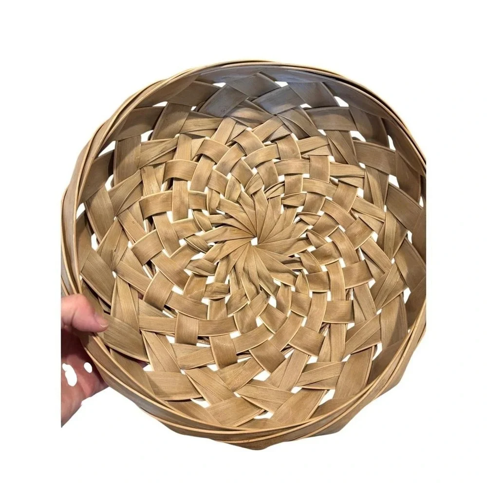 Vintage Key West Hand woven palm leaf basket bowl sunburst pattern 12.5 inch